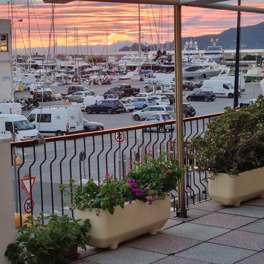 Albergo Stella Di Mare Lavagna Dış mekan fotoğraf