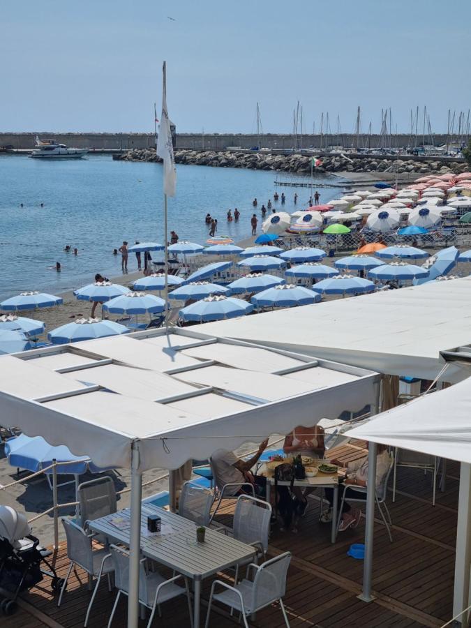 Albergo Stella Di Mare Lavagna Dış mekan fotoğraf