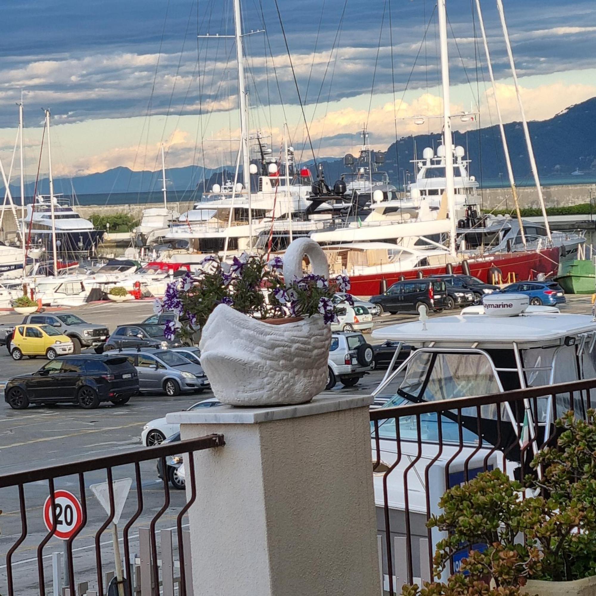 Albergo Stella Di Mare Lavagna Dış mekan fotoğraf